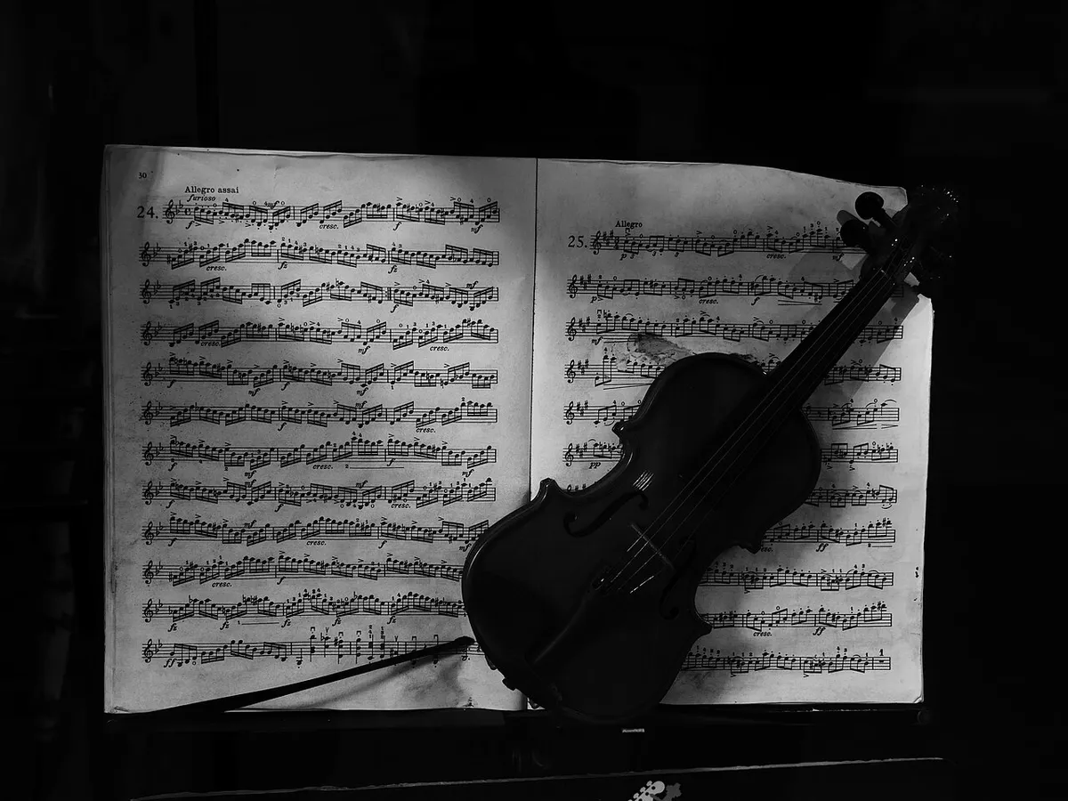 Sheet music and Violin